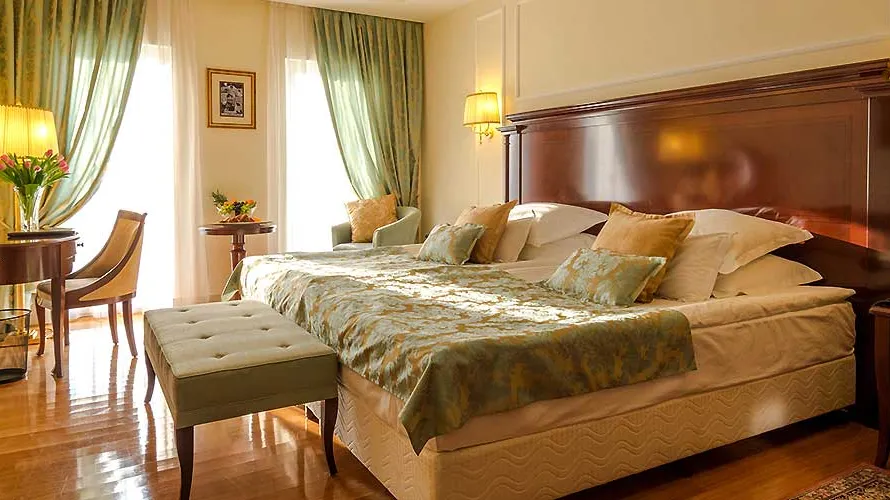 visit-solin-croatia-luxury-hotel-president